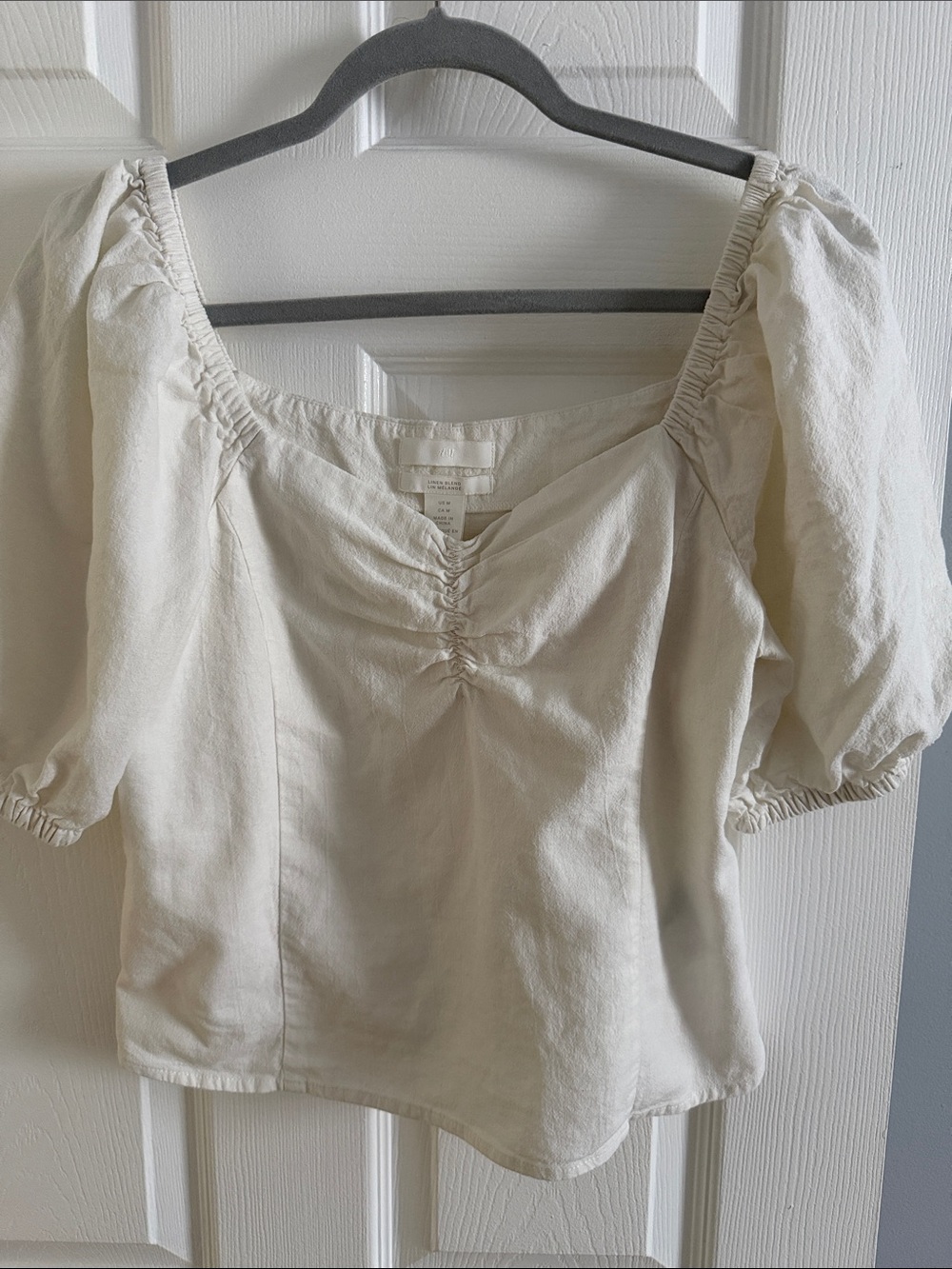 H&M Cream Puff-Sleeve Ruched Square-Neck Top - size Medium